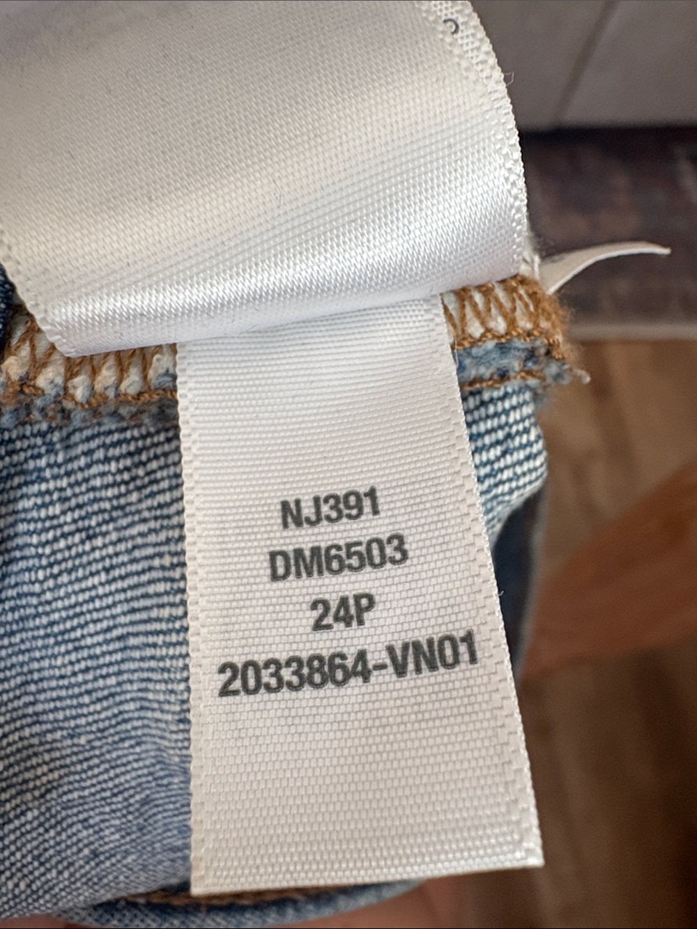 Madewell | The Petite Perfect Vintage Wide-Leg Crop Jean in Cresslow Wash - Picture 11 of 11
